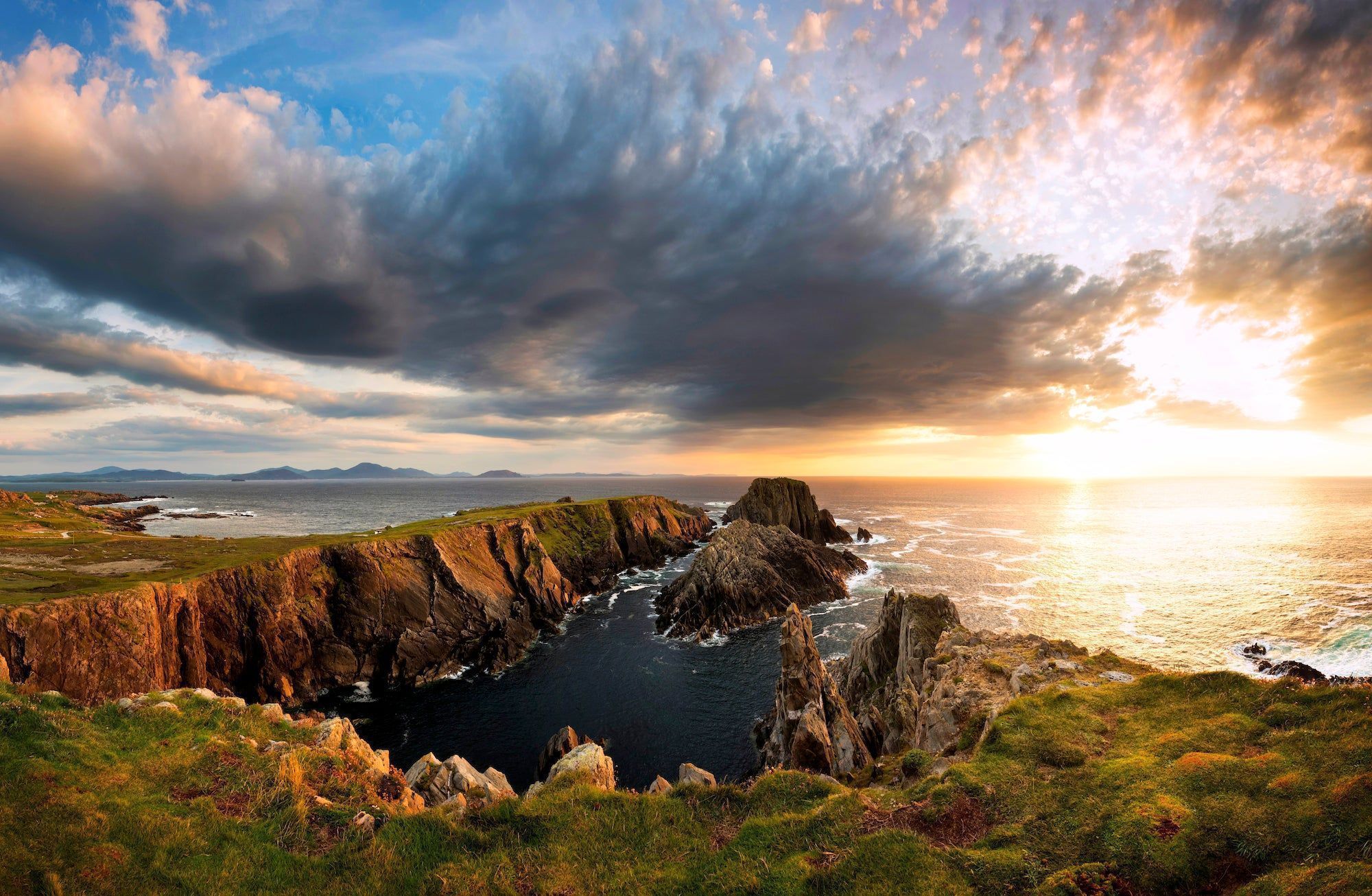 ireland coastline in the autumn